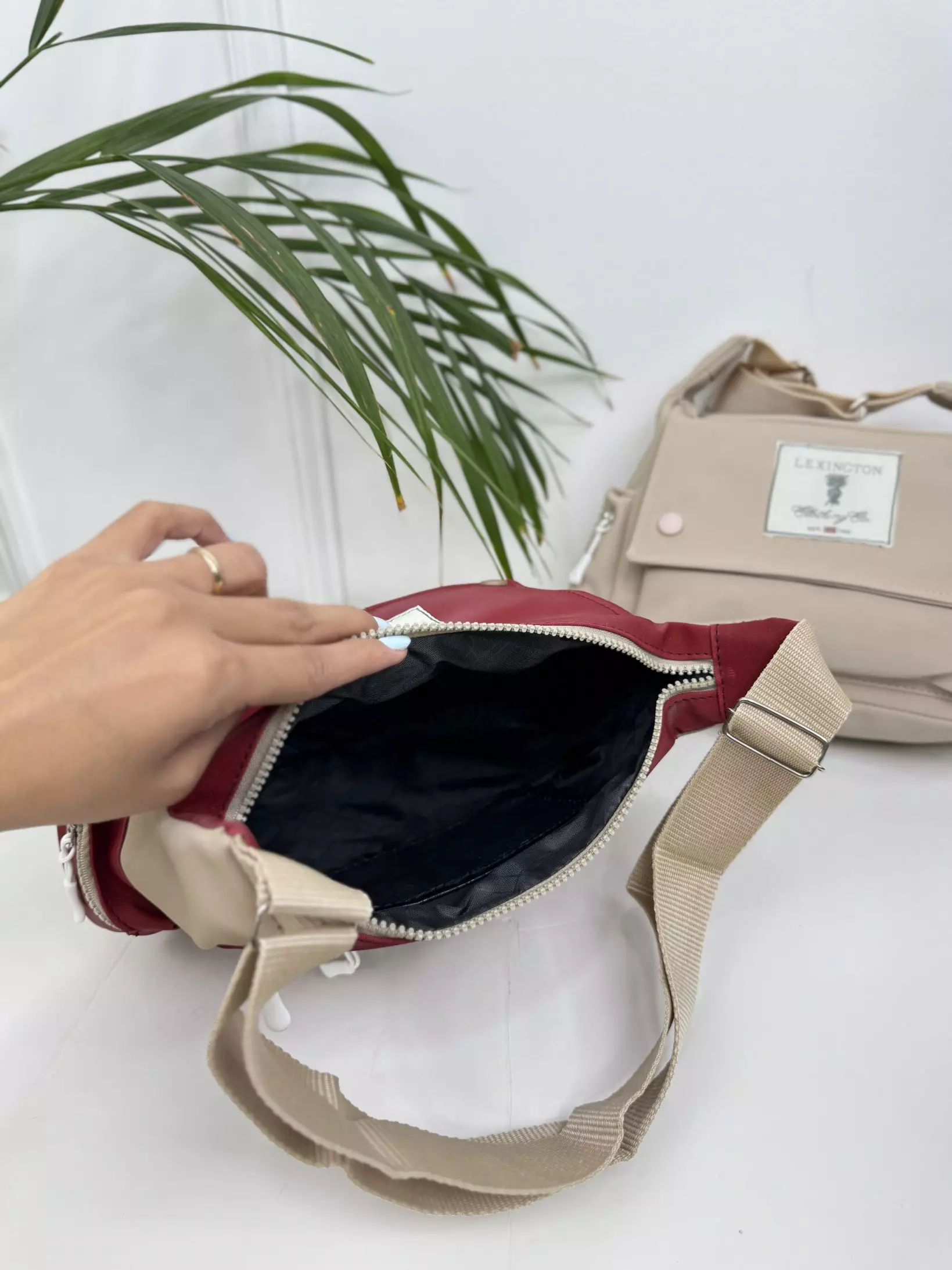 کیف آوینا